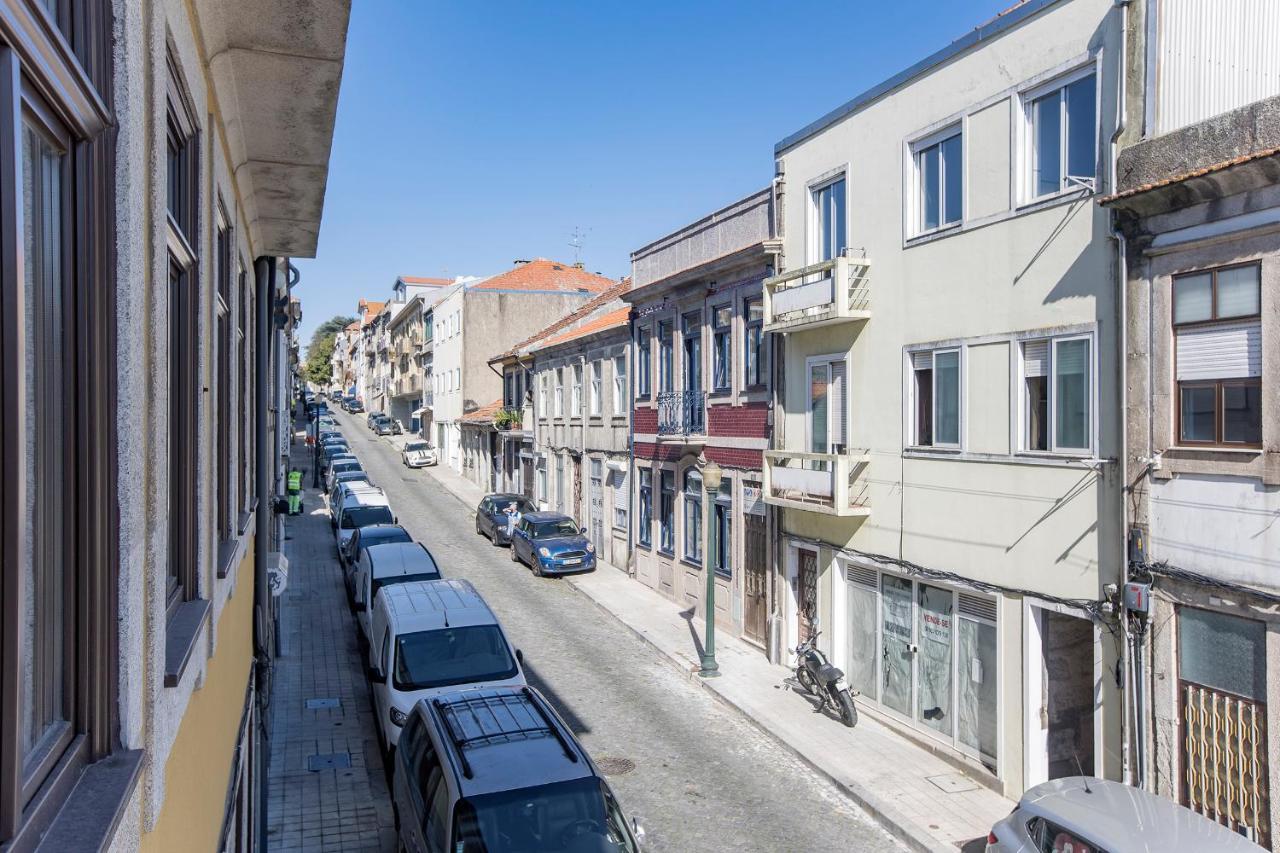 Cosy Flat Near Douro Apartment Porto Luaran gambar